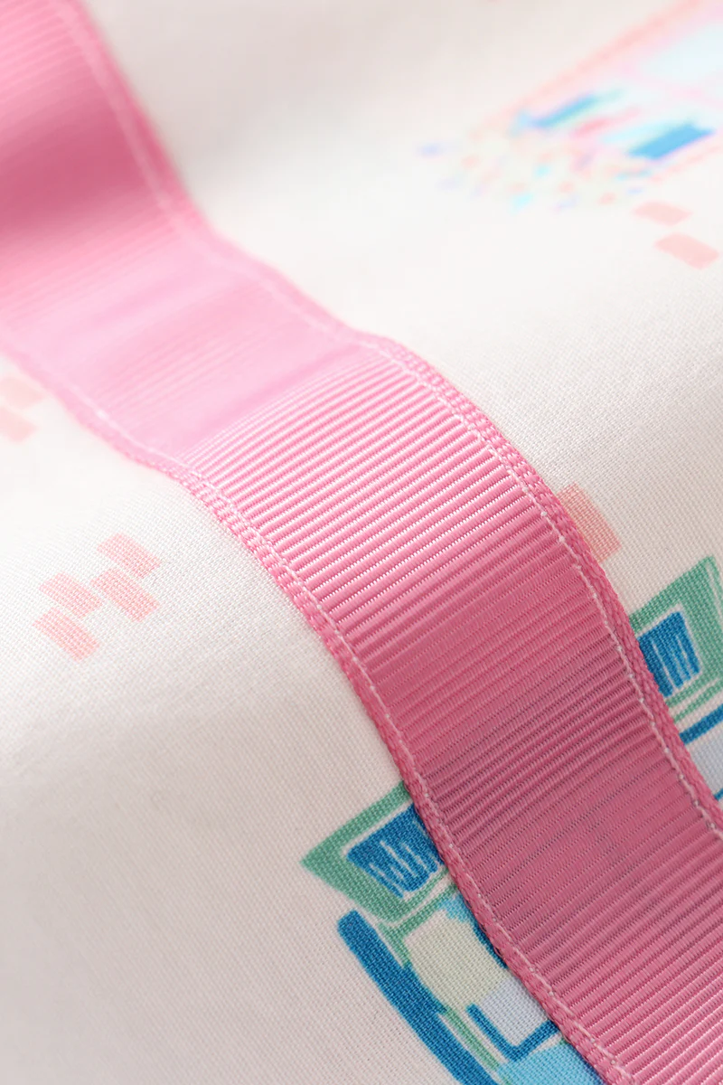 Platinum balcony pink dot dress - Image 9